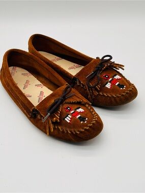 Minnetonka Thunderbird Brown Beaded Suede Moccasin Sofesole Flats Women's  10